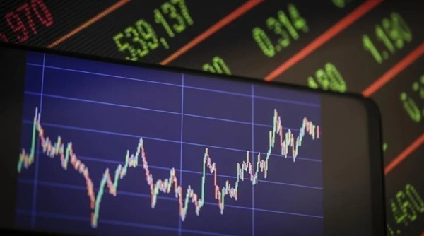 Μικτή εικόνα στις ασιατικές αγορές: Rebound ο Nikkei-Απώλειες στην Κίνα