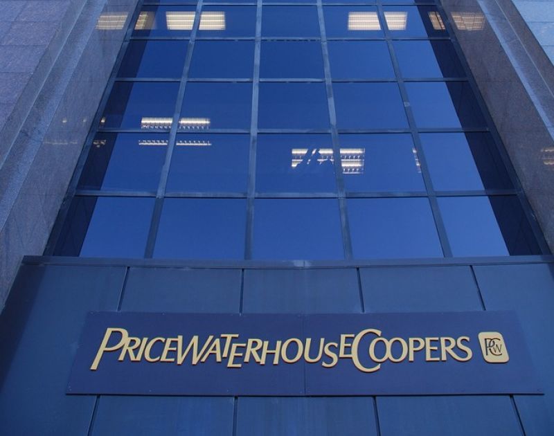 PwC: Μείωση 39% σε εξαγορές και συγχωνεύσεις στην Ελλάδα το 2015