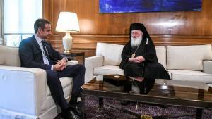 Συνεδριάζει η ΔΙΣ παρουσία Μητσοτάκη: Τα μηνύματα για τον εμβολιασμό