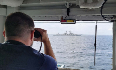 Το Ηνωμένο Βασίλειο «παρακολουθεί» ρωσικά πολεμικά πλοία