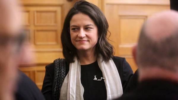 Κεραμέως: Τα τρία σενάρια για τα σχολεία