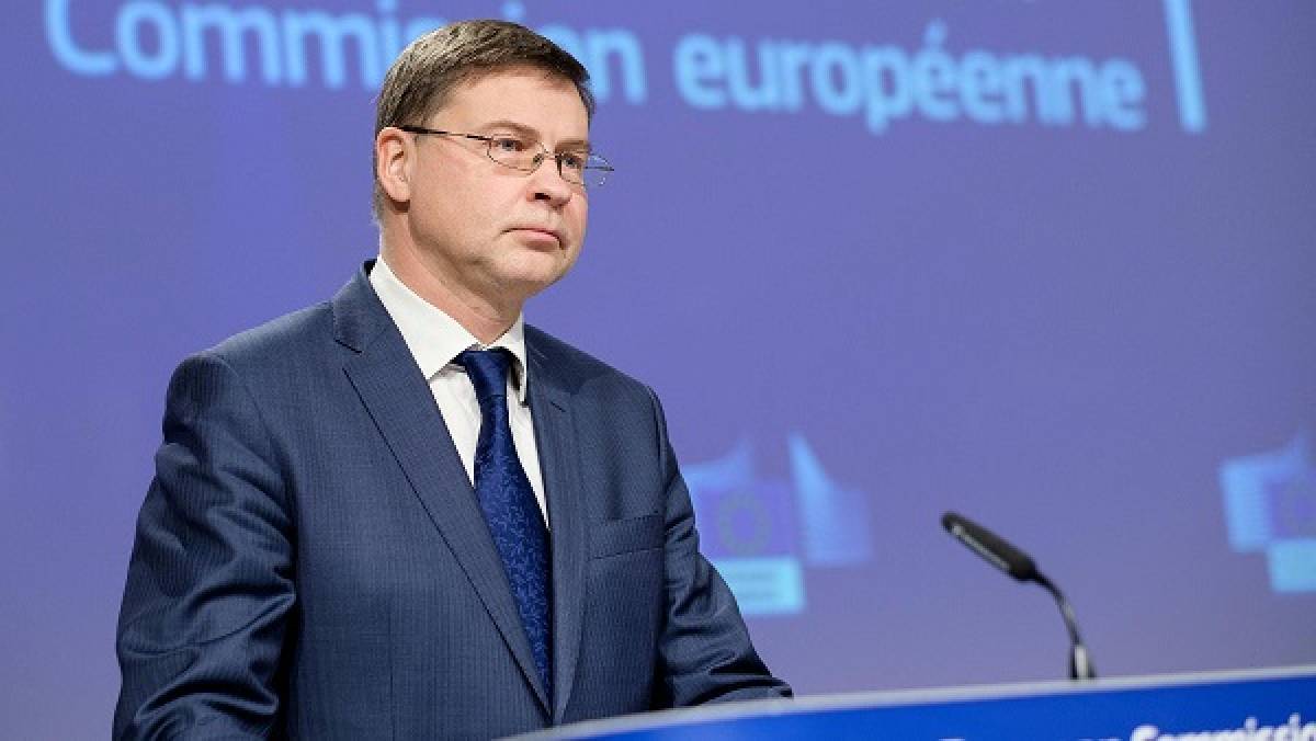 Στον «πάγο» η επενδυτική συμφωνία ΕΕ-Κίνας λόγω των εκατέρωθεν κυρώσεων