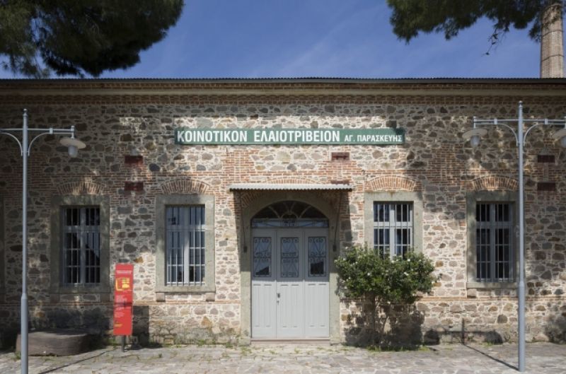 Γιατί πρέπει να επισκεφτείς τη Λέσβο το Μάιο;