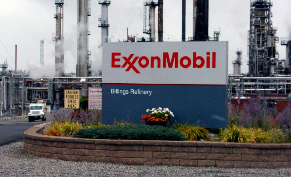 Exxon Mobil: Στην «πόρτα» της εξόδου 2.000 εργαζόμενοι στο πλαίσιο αναδιάρθρωσης