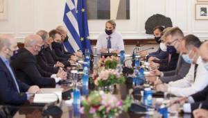 Μητσοτάκης σε φορείς εστίασης- εμπορίου: Δεν θα ξανακλείσουμε
