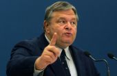 Βενιζέλος: Κρίσιμες για την πορεία της χώρας οι εκλογές