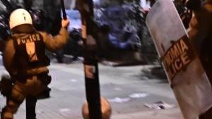 Η πληγή της γηπεδικής βίας, τα περιθώρια που στενεύουν για την κυβέρνηση και η ακροδεξιά ατζέντα που ευνοείται