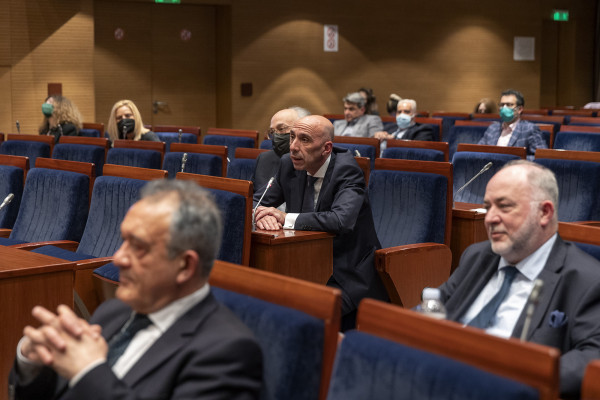 Έκτακτη συνεδρίαση του ΔΣ του ΕΒΕΑ με Συρίγο και Φίλη