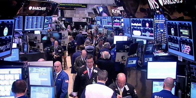 Ανακάμπτει η Wall Street με ώθηση από τραπεζικό και τεχνολογικό κλάδο