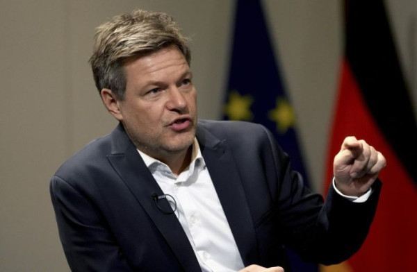 Το 53% των Γερμανών θεωρεί τον Χάμπεκ ακατάλληλο ως ΥΠΟΙΚ