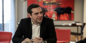 Τσίπρας: Το νεοφιλελεύθερο σχέδιο της κυβέρνησης γονατίζει τη μικρομεσαία επιχειρηματικότητα
