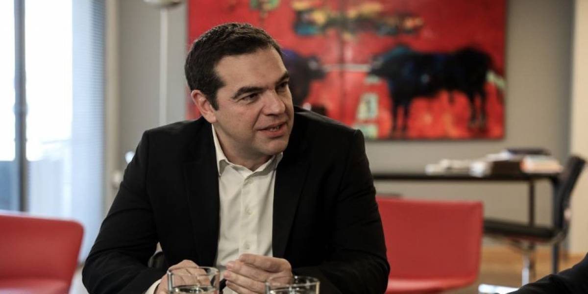 Τσίπρας: Το νεοφιλελεύθερο σχέδιο της κυβέρνησης γονατίζει τη μικρομεσαία επιχειρηματικότητα