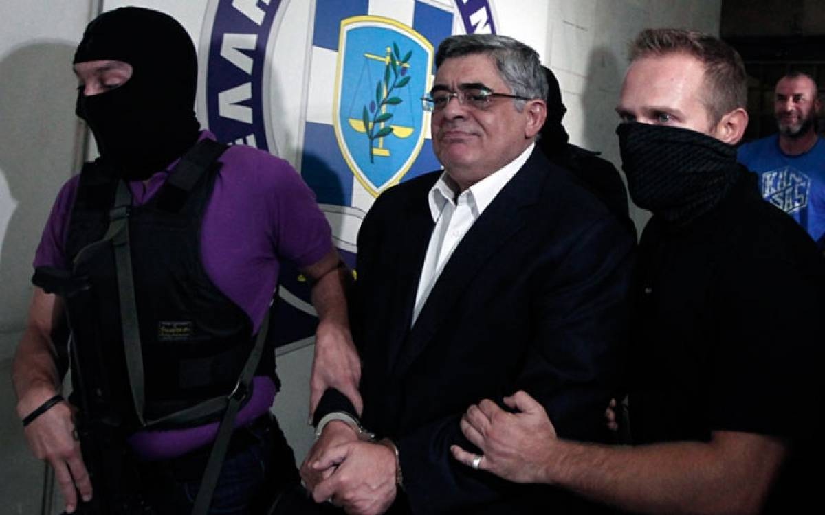 Δίκη Χρυσής Αυγής: Στη φυλακή ο Μιχαλολιάκος και οι...υπασπιστές του