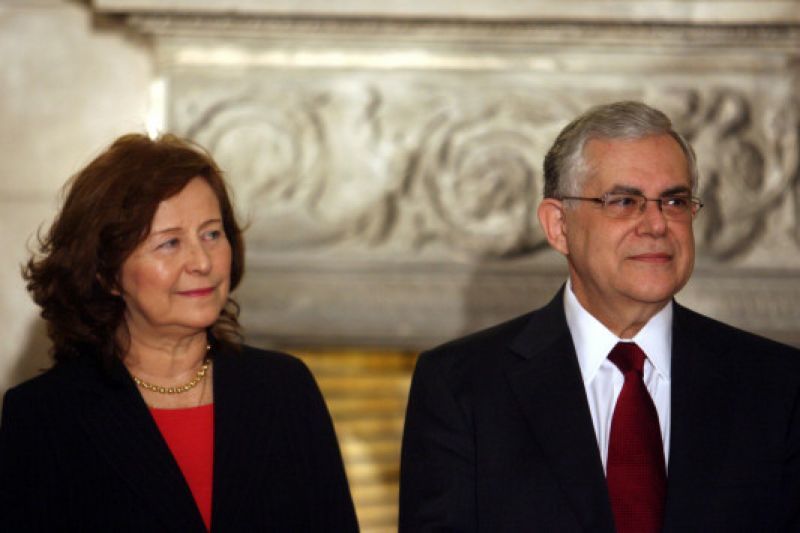 Σύζυγος Παπαδήμου: Από τύχη γλιτώσαμε την καταστροφή