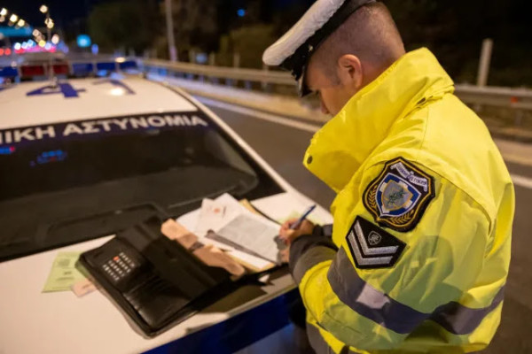 ΕΛ.ΑΣ.: 15.662 παραβάσεις ΚOΚ το πενθήμερο των Χριστουγέννων