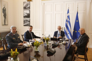 Σύσκεψη στο Μαξίμου για τη διατήρηση επαρκούς αστυνόμευσης