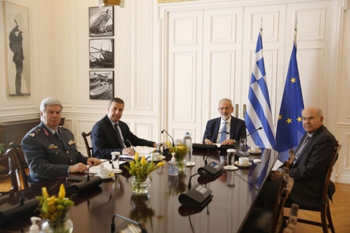 Σύσκεψη στο Μαξίμου για τη διατήρηση επαρκούς αστυνόμευσης