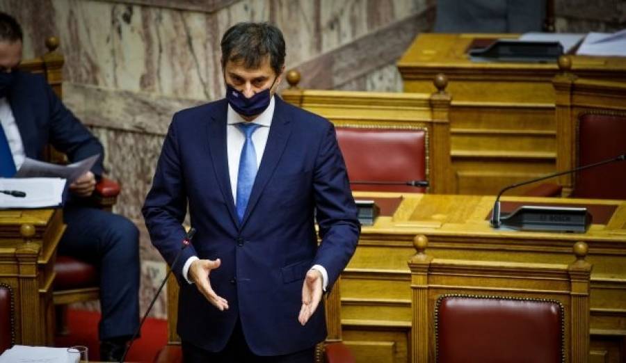Θεοχάρης: «Άθλος» ότι τα τουριστικά έσοδα έφτασαν τα €4 δισ.