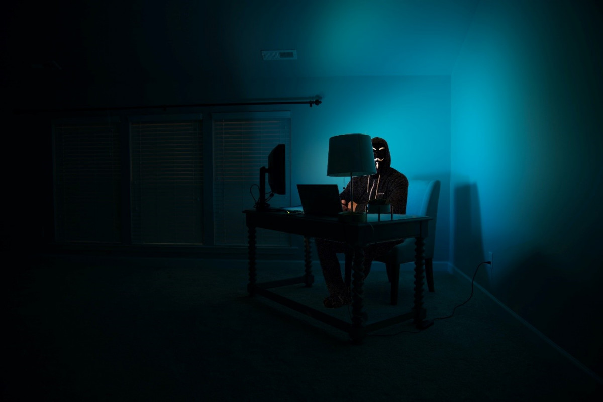 Mεγάλη ζήτηση στο dark web για... τεχνογνωσία κυβερνοεπιθέσεων