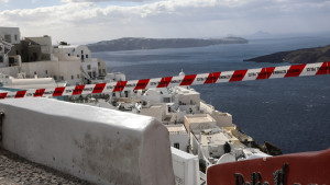 Κλιμάκια Επαγγελματιών Ψυχικής Υγείας στη Σαντορίνη– Τηλεφωνική γραμμή υποστήριξης 10306