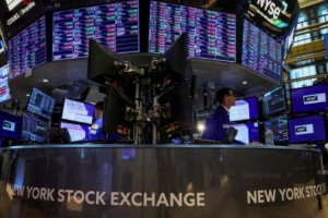 Πάτησε «γκάζι» η Wall Street-«Καύσιμα» τα μάκρο και η Fed
