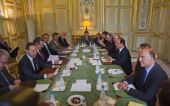Ολάντ: «Να μην τεθεί ξανά θέμα εξόδου της Ελλάδας από την Ε.Ε.»
