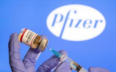 Pfizer: Αναβαθμισμένες εκτιμήσεις για τις πωλήσεις του εμβολίου της