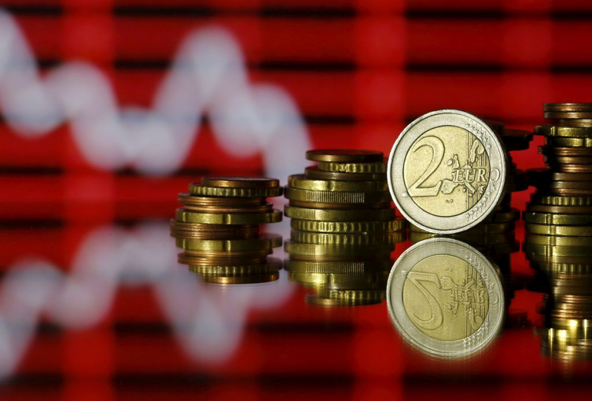 Bloomberg: Σχεδόν αναπόφευκτη η ύφεση στην ευρωζώνη