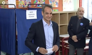 Μητσοτάκης: Ψηφίζουμε για υψηλότερους μισθούς, περισσότερες και καλύτερες δουλειές