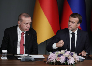 Ερντογάν: Ζητά από τον Μακρόν το αντιαεροπορικό σύστημα SAMPT