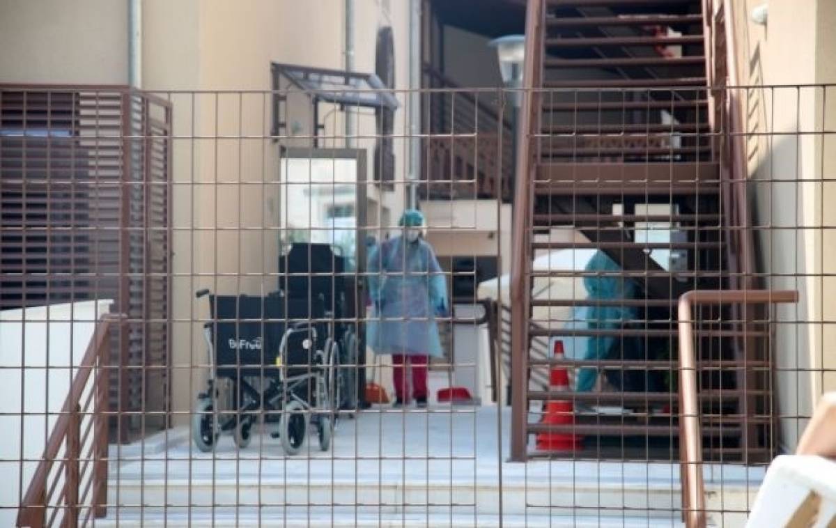 Εντατικοί έλεγχοι σε οίκους ευγηρίας- Αυτοψία στο ΚΥΤ Μόριας