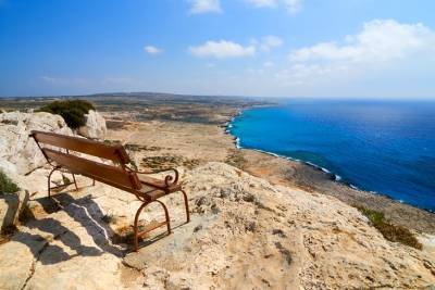 Κύπρος: «Βουτιά» 87,3% στα τουριστικά έσοδα τριμήνου