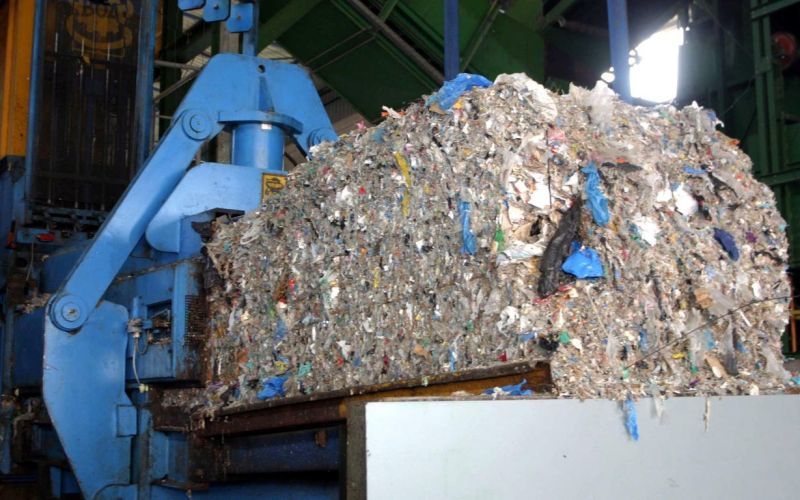 Υπογράφηκε η σύμβαση για τη μονάδα επεξεργασίας απορριμάτων Θήβας