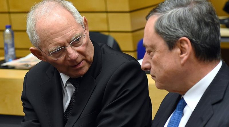 Handelsblatt: «Δώρο» 122 δισ. ευρώ από ΕΚΤ στον Σόιμπλε