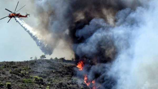 Ακραίος κίνδυνος πυρκαγιάς και τη Δευτέρα (24/7) σε πέντε περιφέρειες