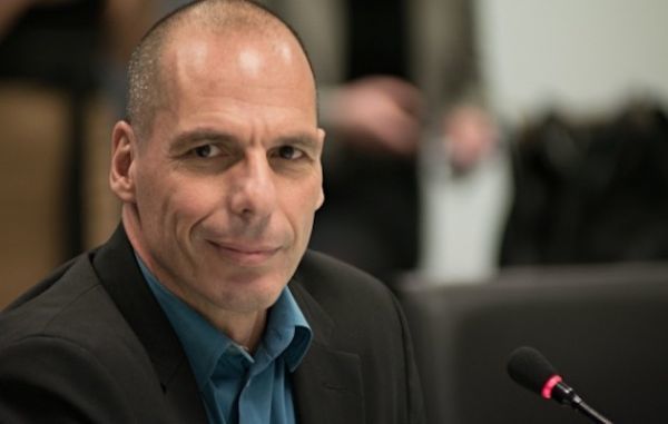 Αποκάλυψη Βαρουφάκη: Μέλη της οικογένειάς μου δέχθηκαν απειλές
