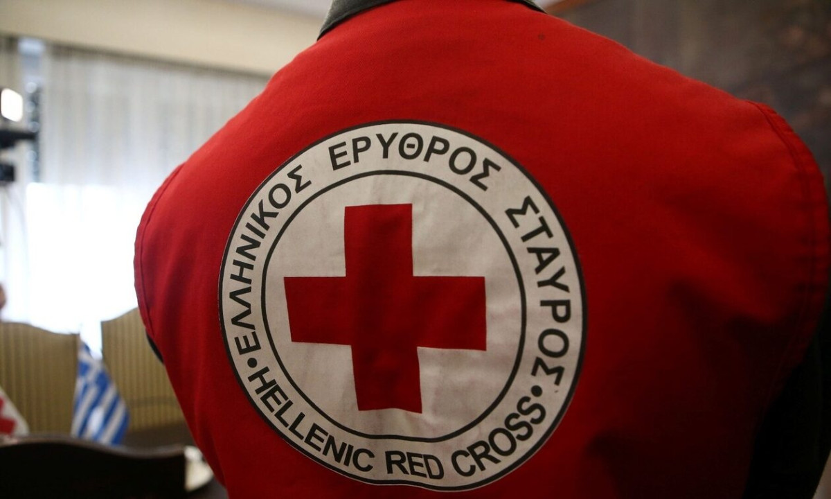 Ελληνικός Ερυθρός Σταυρός: Στέλνει σαμαρείτες-διασώστες και ψυχολόγους στη Σαντορίνη