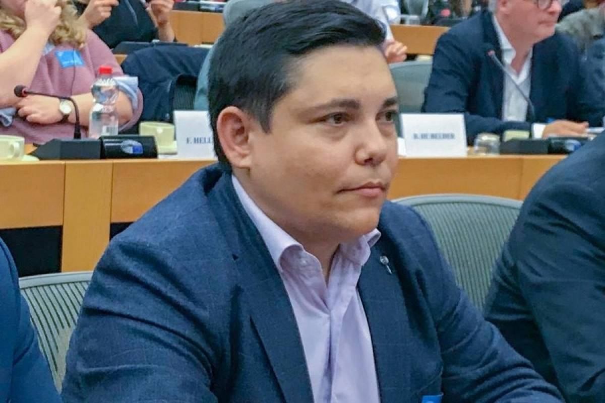 Μπουρνούς (ΣΥΡΙΖΑ): «Πολιτικά προμελετημένο έγκλημα» η φωτιά στη Μόρια