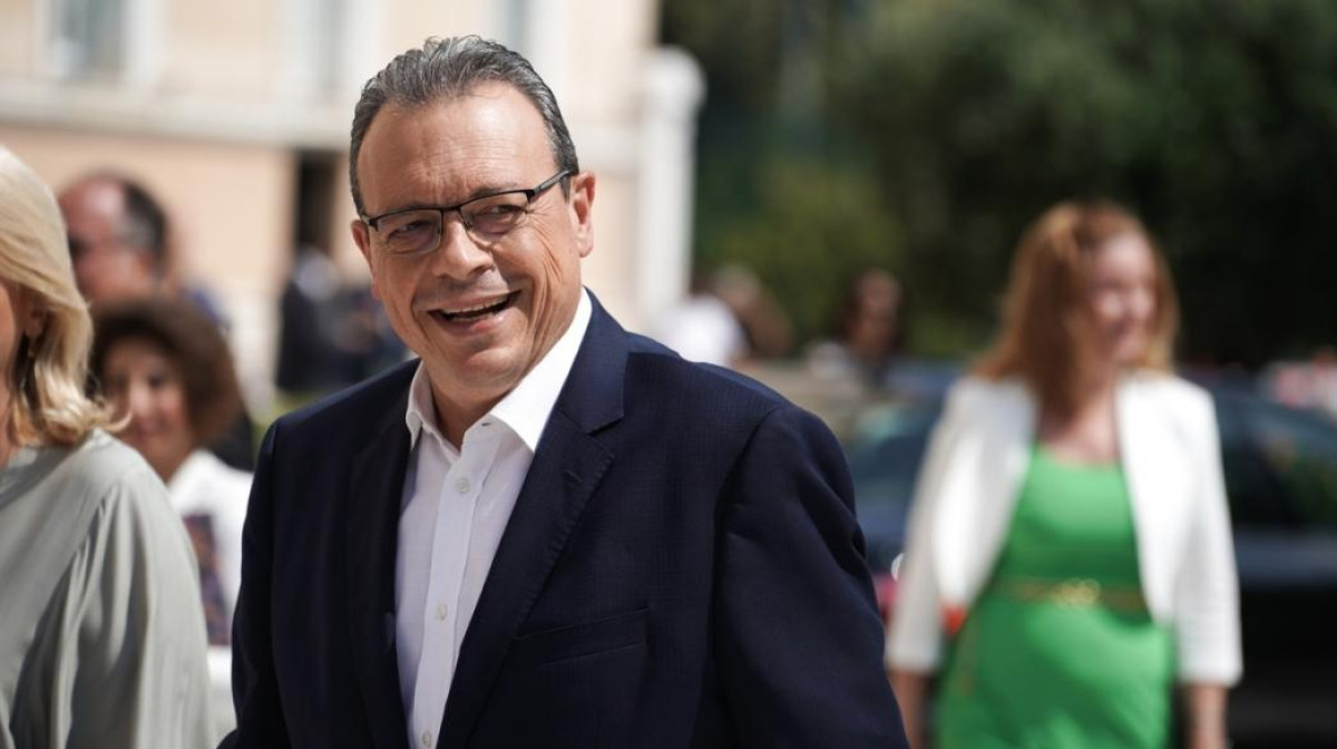 Κάλεσμα Φάμελλου για προοδευτική λύση: «Η κυβέρνηση έχει επιλέξει τη φτωχοποίηση και την εξυπηρέτηση των καρτέλ»