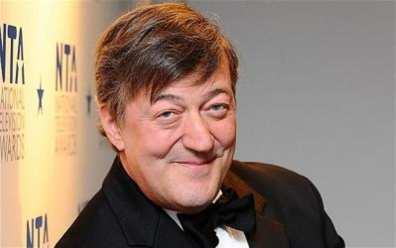 Η ομιλία του Stephen Fry για την επιστροφή των μαρμάρων "απαντά" στο προσβλητικό άρθρο της Telegraph
