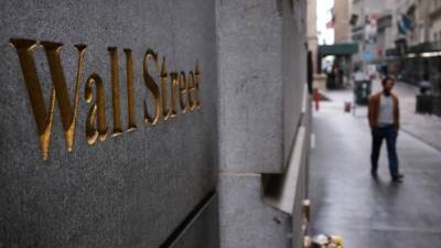 Απώλειες λόγω ρευστοποιήσεων στη Wall Street