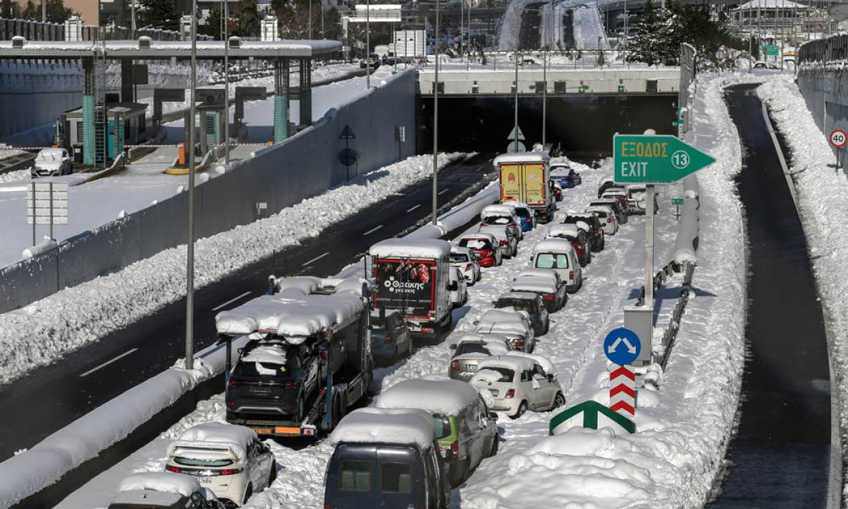 Ανοιχτή για τα φορτηγά η Αθηνών-Θεσσαλονίκης-Κανονική κυκλοφορία στην Αττική Οδό