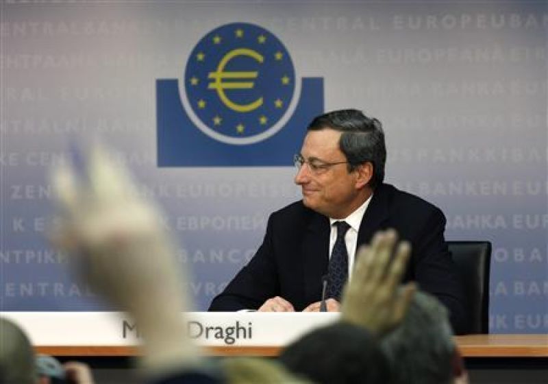 FT: Η Κομισιόν επιμένει στο «κούρεμα» των ομολογιούχων για τις τράπεζες