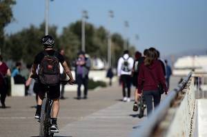 Τι ισχύει με τις διαδημοτικές μετακινήσεις-Πόσα άτομα επιτρέπονται στο ΙΧ