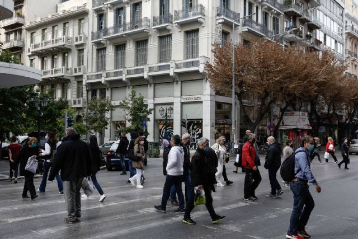 Κορονοϊός: Ποιες παρεμβάσεις προωθεί η κυβέρνηση μετά τα αρνητικά ρεκόρ