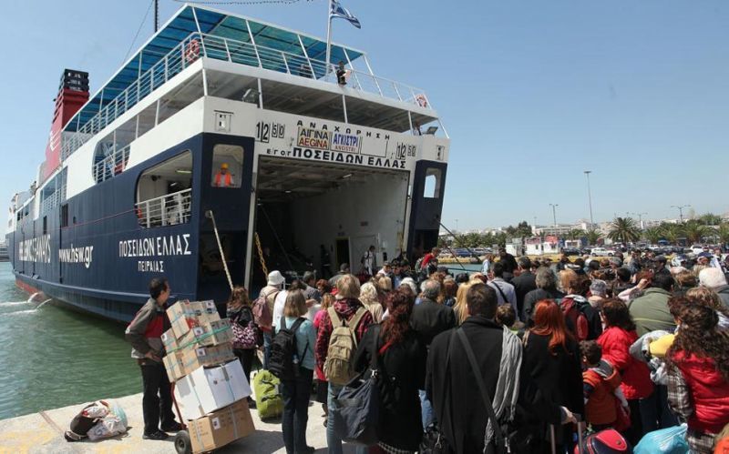 Αυξημένη η επιβατική κίνηση κατά την έξοδο του τριημέρου