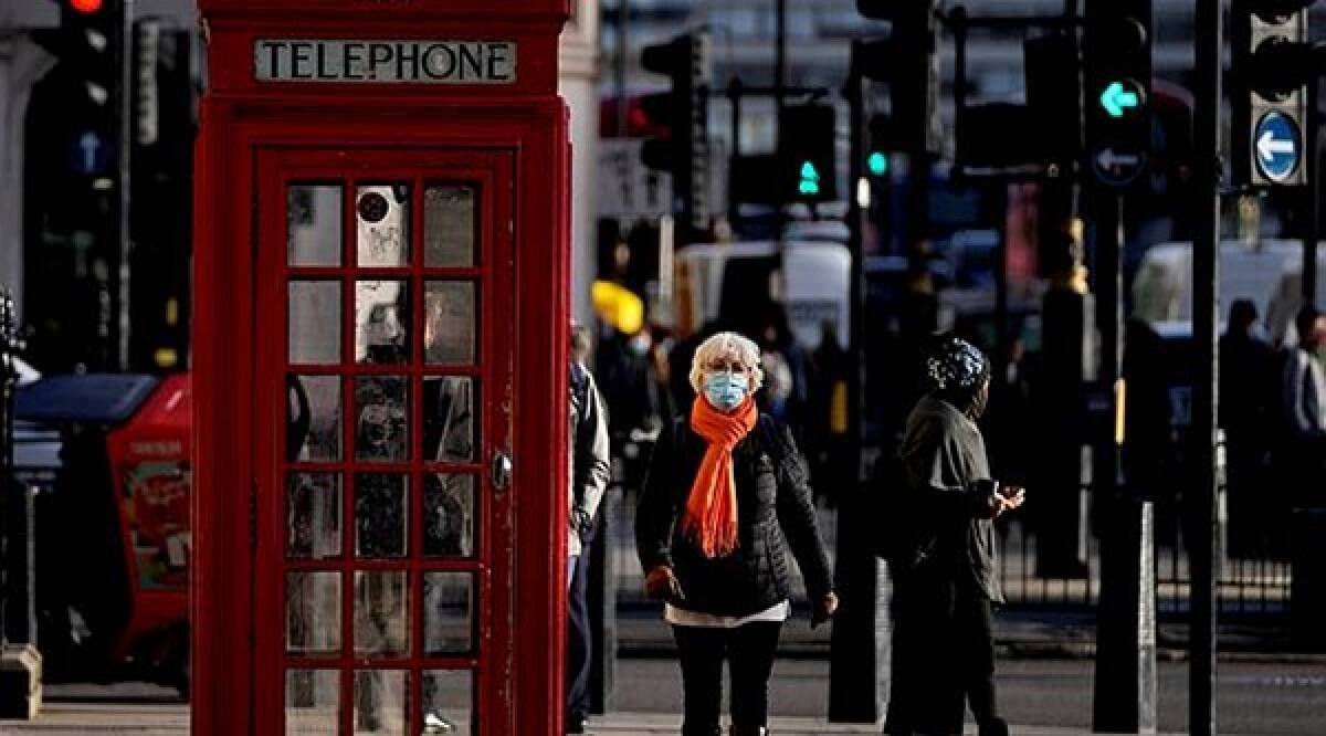 Πρώτος νεκρός από τη μετάλλαξη Όμικρον στην Βρετανία