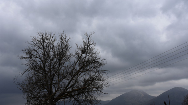 Καιρός: Βροχερό σκηνικό μέχρι τα Χριστούγεννα - Πιθανές χιονοπτώσεις στα ορεινά