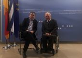 Σόιμπλε σε Τσακαλώτο: Βρείτε τα με τους δανειστές