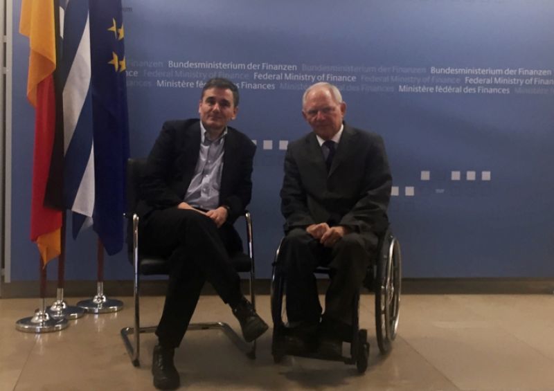Σόιμπλε σε Τσακαλώτο: Βρείτε τα με τους δανειστές